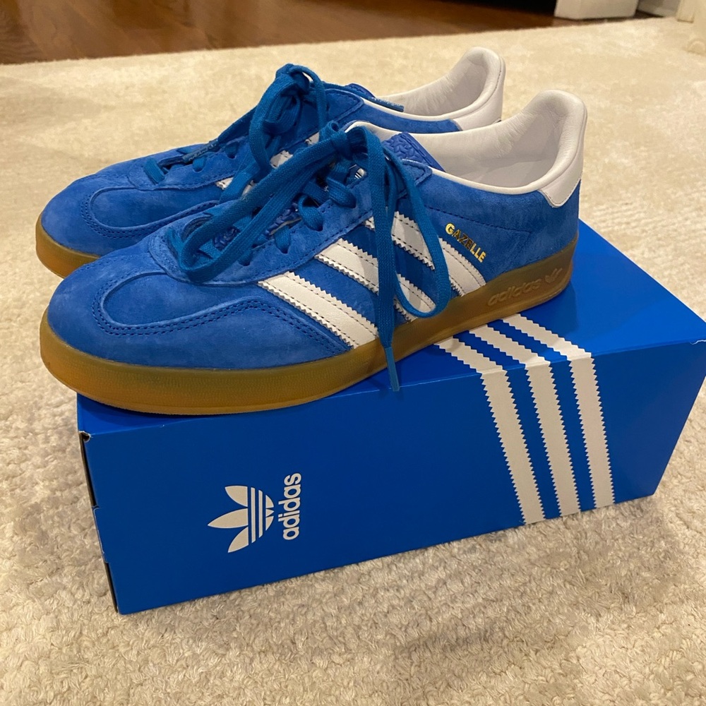 2022 Adidas Gazelle indoor men's 6, (women's 7) color BLUEBIRD